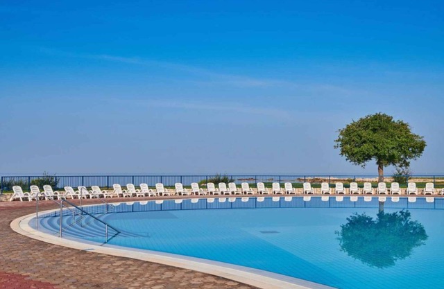 Holiday apartment with outpool