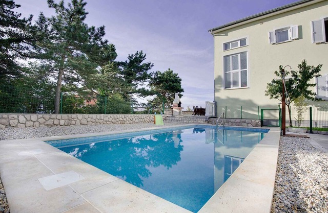 Holiday apartment with Pool