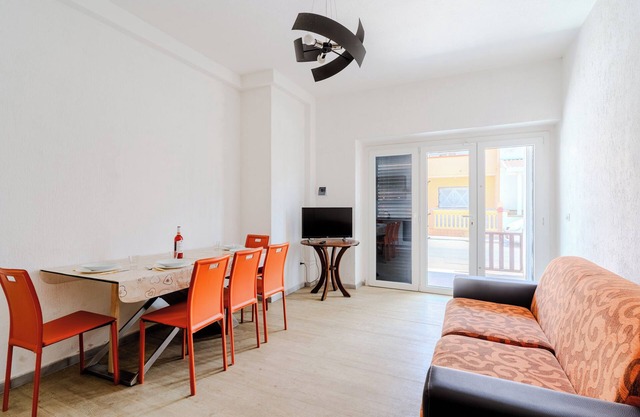 Holiday Home 'A Pochi Passi Dalla Spiaggia' with Air Conditioning