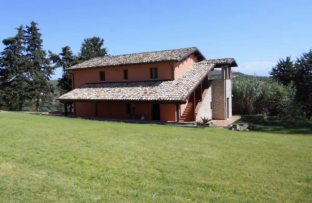 holiday home between sea and mountains