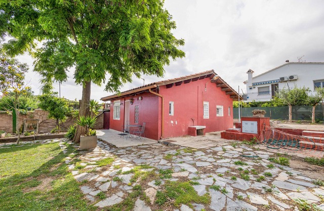 Holiday Home 'Cal Jaume' with Private Terrace, Wi-Fi and Air Conditioning