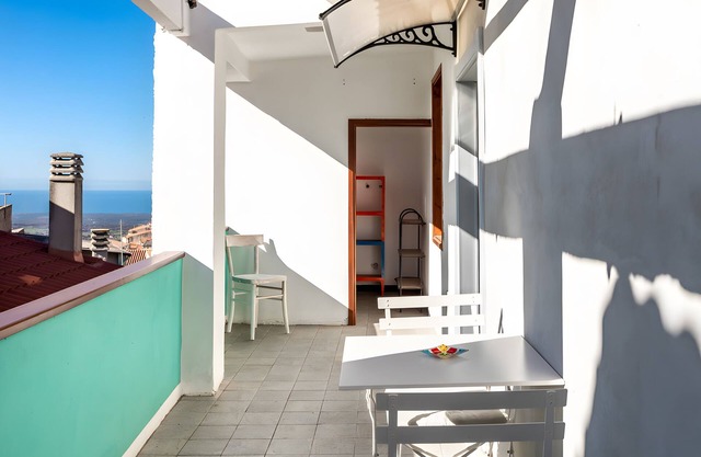Holiday Home 'Domo Mea - La Tua Casa In Sardegna' with Terrace, Balcony and Wi-Fi