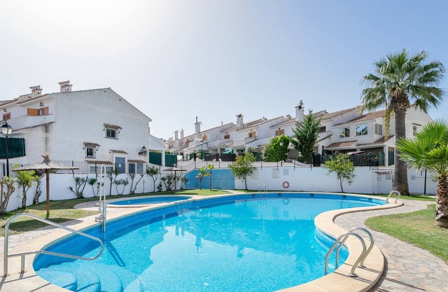 Holiday Home 'El Descanso del Faro' with Shared Pool & Wi-Fi