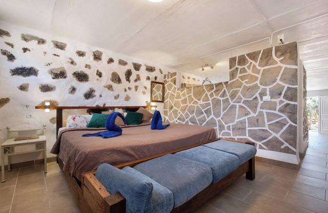 Holiday Home 'Esencia Eco-rústico - Adults Only' with Shared Pool and Garden