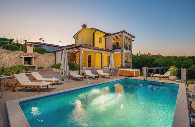 Holiday home for 8 guests with 145m² in Labin (122494)