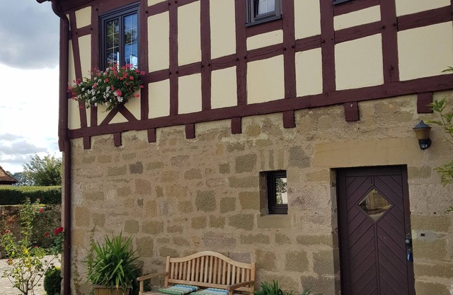 Holiday home 'Haus Am Brunnen' on 100 sqm with private garden and WiFi