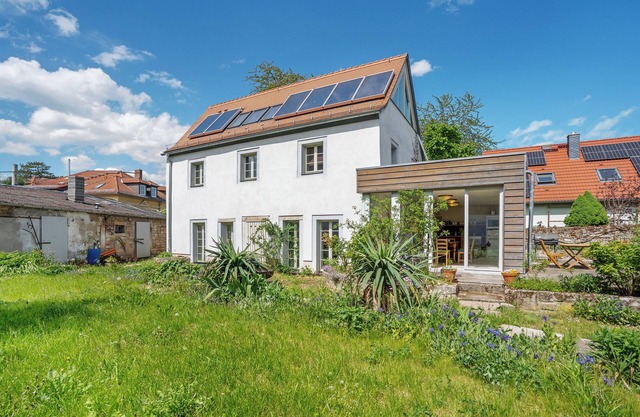 Holiday Home 'Im Vorwerk Nickern' with Private Terrace, Private Garden and Wi-Fi