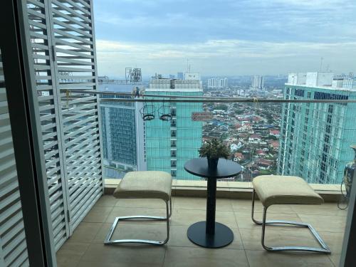 Holiday Home in KSL , 2 Bdrm 2 Bthrm Wifi 4 pax