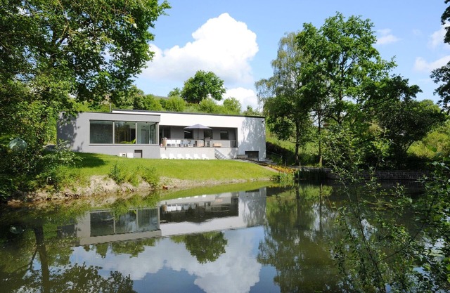 Holiday Home in Noiseux with Indoor Pool
