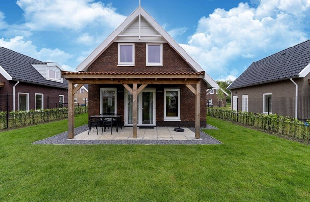 Holiday Home in South Holland by Stompaarde Plas