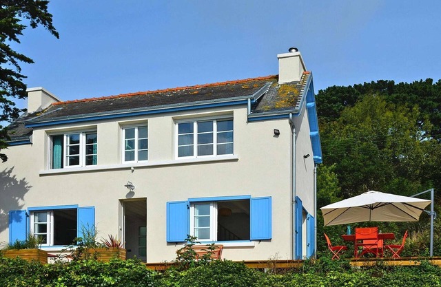 Holiday Home in Térenez with Sea View