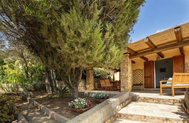 Holiday Home 'Domu De Maria' with Sea View, Private Terrace and Air Conditioning