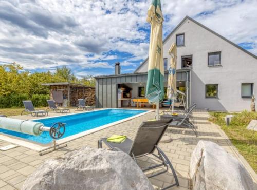 Holiday Home Mali Raj