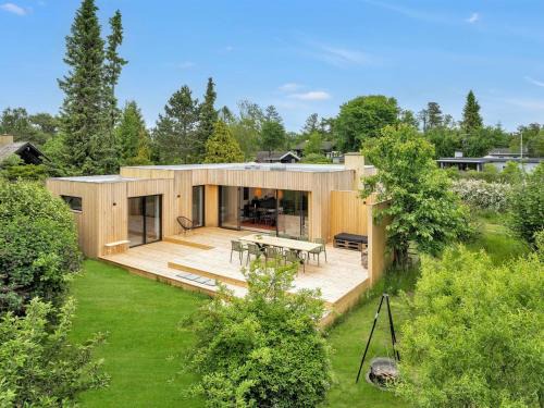 Holiday Home Matti - 1km from the sea by Interhome