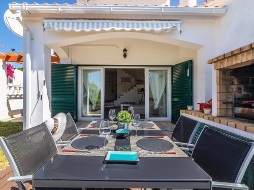 Holiday Home Roberts by Interhome