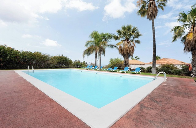 Holiday Home 'Villa Verde Superior' with Sea View, Wi-Fi and Air Conditioning