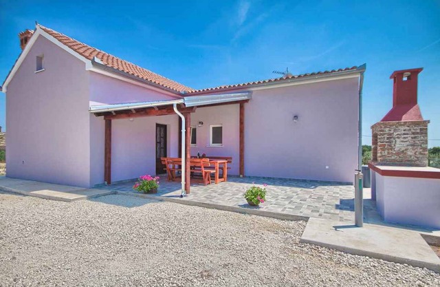 Holiday home with air conditioning