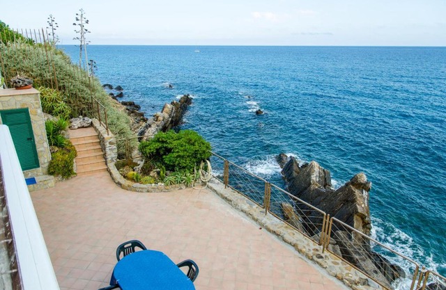 Holiday homes in Cipressa, Italy