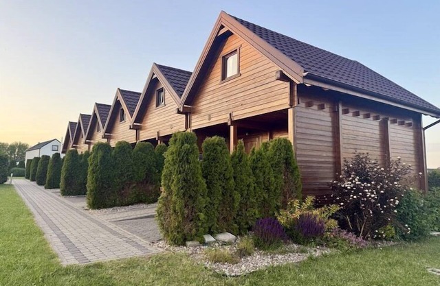 Holiday homes with swimming pool, Mielenko