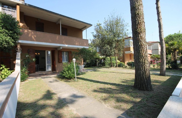 Holiday house Lido delle Nazioni for 1 - 6 persons with 2 bedrooms - Row house