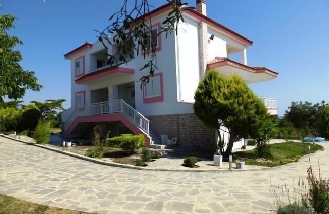 Holiday house Epanomi for 1 - 4 persons with 2 bedrooms - Twin house