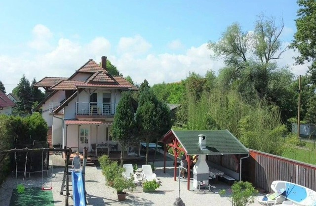 Holiday house Balatonmáriafürdõ for 1 - 7 persons with 3 bedrooms - Holiday home