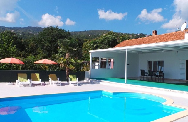 Holiday house Ika for 1 - 6 persons with 2 bedrooms - Row house