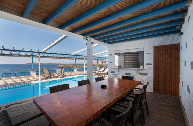 Holiday House in Batsi Andros, private pool
