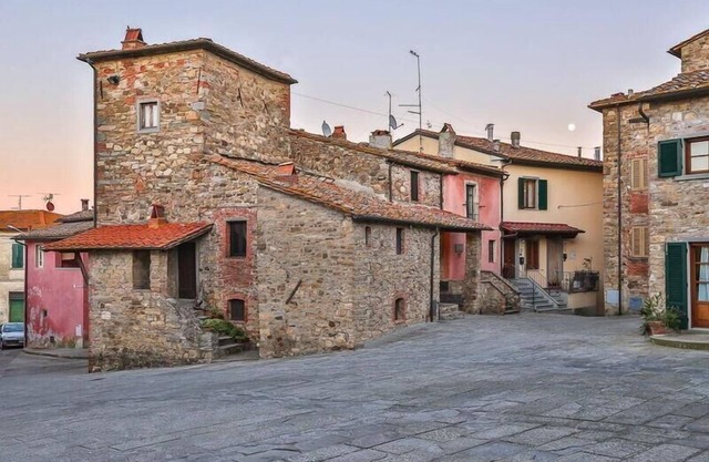 Holiday house Pergine Valdarno for 1 - 6 persons with 3 bedrooms - Holiday home