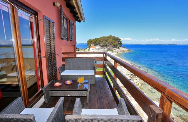 Holiday house Kolic for 2 persons