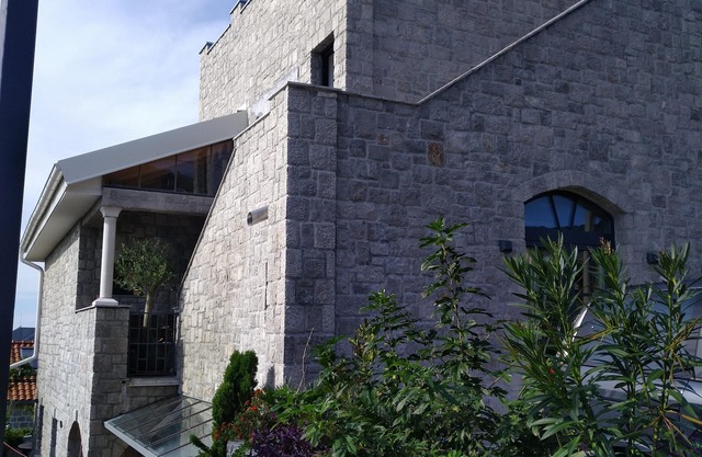 Holiday house Kumbor for 1 - 6 persons with 3 bedrooms - Holiday house