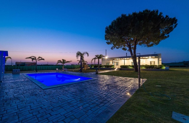 Holiday house Menfi for 1 - 8 persons with 3 bedrooms - Holiday house
