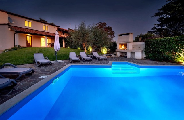 Holiday house Poreč for 1 - 6 persons with 3 bedrooms - Holiday home