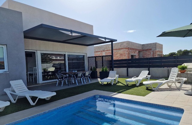 Holiday house Riumar for 1 - 6 persons with 3 bedrooms - Holiday home