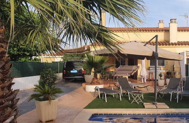 Holiday house Riumar for 1 - 4 persons with 2 bedrooms - Holiday home