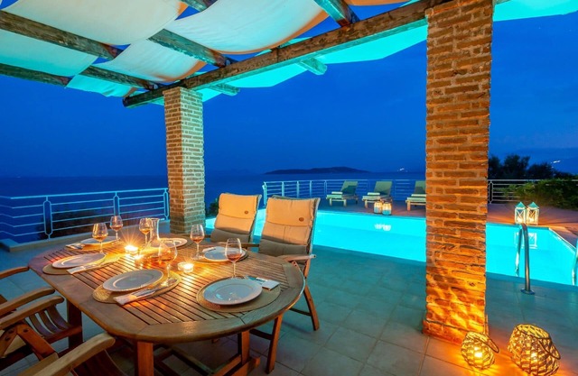 Holiday house Sivota for 1 - 10 persons with 5 bedrooms - Holiday house
