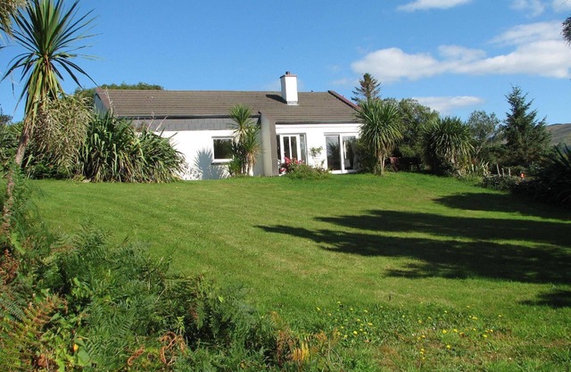 Holiday house Tuosist for 1 - 5 persons with 3 bedrooms - Holiday house
