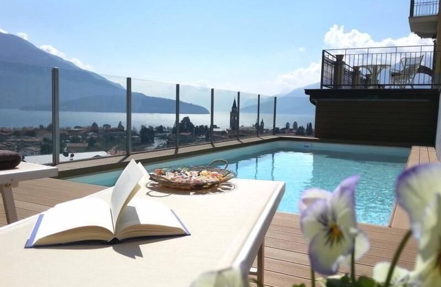 Holiday house Vercana for 1 - 16 persons with 5 bedrooms - Holiday home