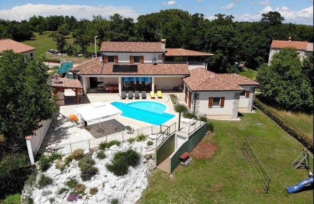 Holiday house Zminj for 1 - 9 persons with 4 bedrooms - Casa Rural