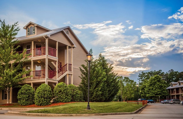 Holiday Inn Club Vacations Apple Mountain Resort at Clarkesville by IHG