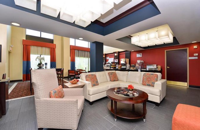 Holiday Inn Express Hotel & Suites Austin SW - Sunset Valley