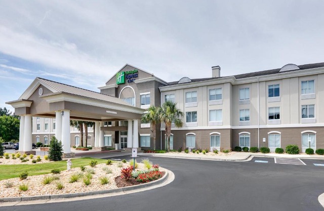 Holiday Inn Express Hotel & Suites Dublin by IHG