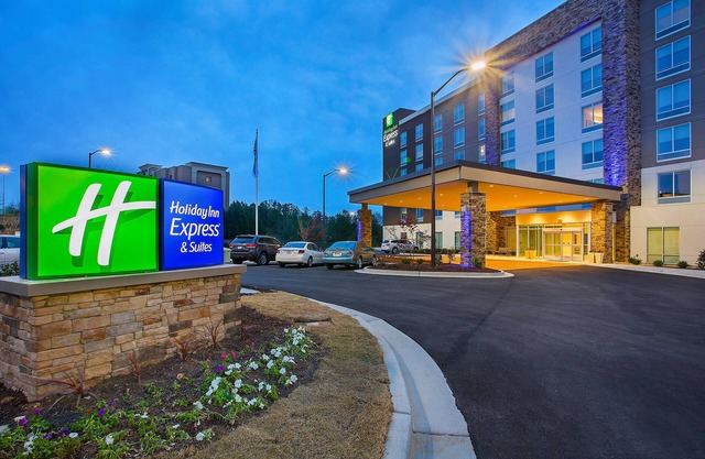 Holiday Inn Express & Suites Covington by IHG