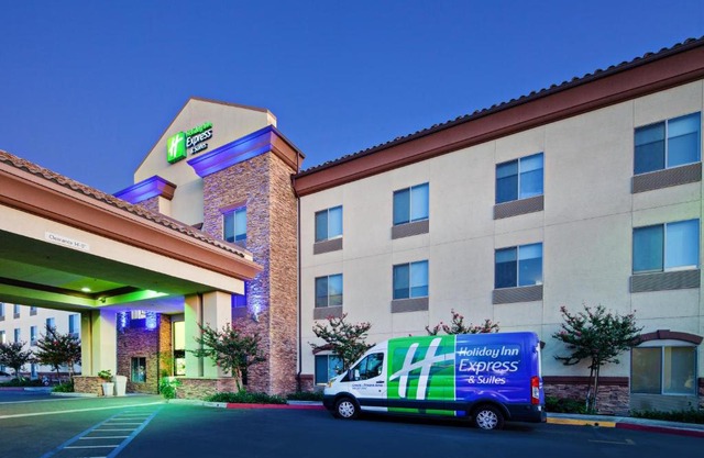 Holiday Inn Express & Suites Clovis Fresno Area by IHG