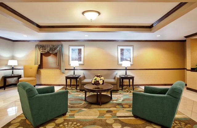 Holiday Inn Express Tuscola