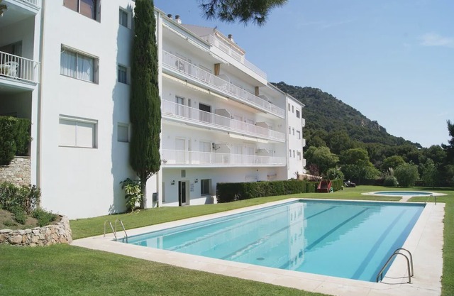 Holiday Rental Apartment With Swimming Pool in Begur, Aiguablava
