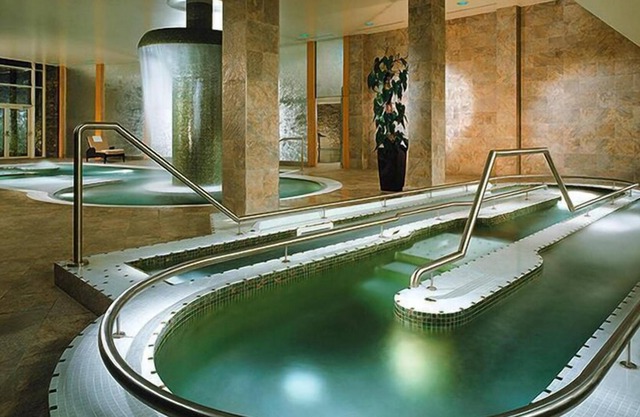 Holiday Resort, Fota Island