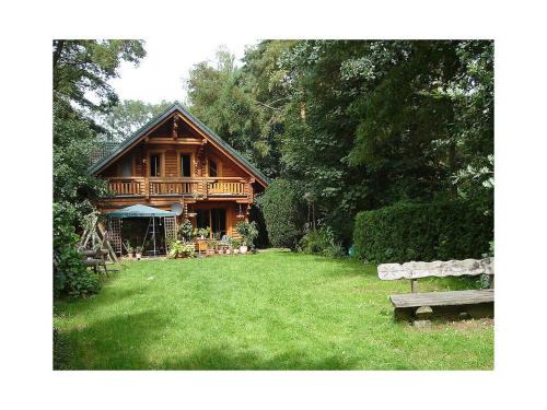 Holzhaus am See