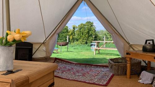 Home Farm Radnage Glamping Bell Tent 2, with Log Burner and Fire Pit