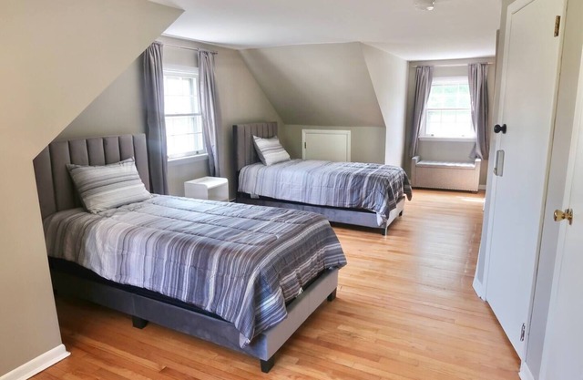Home in Allentown | LVIA Airport | 3 Bedroomnn